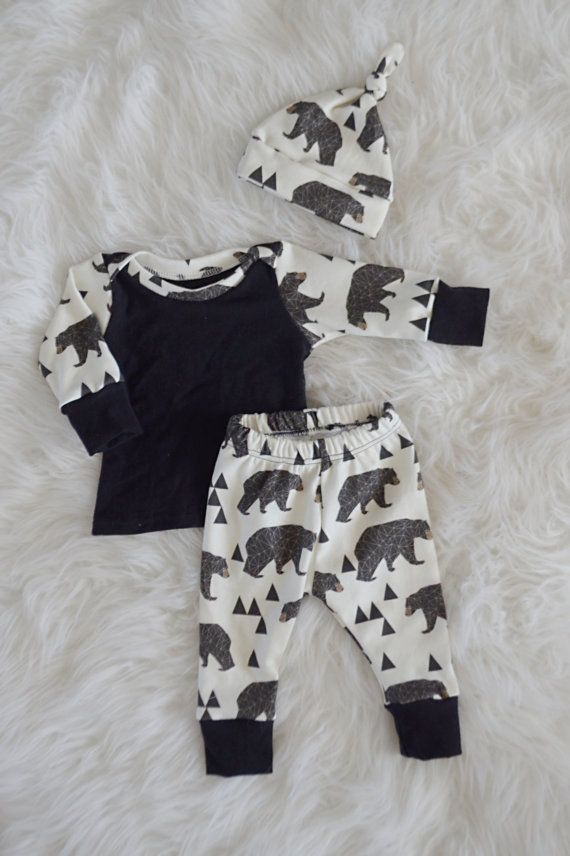 This set comes with a top knot hat, shirt, and leggings. This set is made with 100% organic cotton knit material. It is buttery