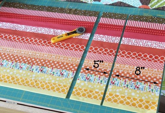 tutorial. Strip and flip baby quilt. Cluck cluck sew.