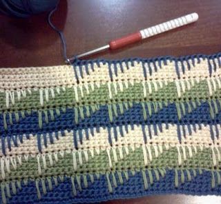 Yarntails Crochet: Learning: The Spike Stitch