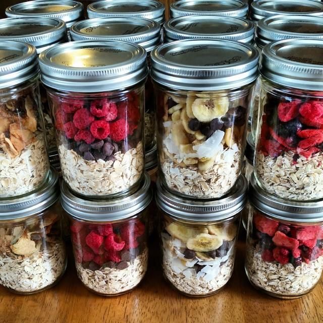 Instant oatmeal jars – just put 1 cup of boiling water or milk. Let it sit for 10 minutes and you’re ready to go. Lots of great