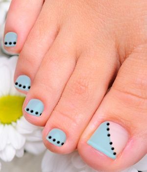 Simple tutorial for toenail art. Can do solid line instead of dots.