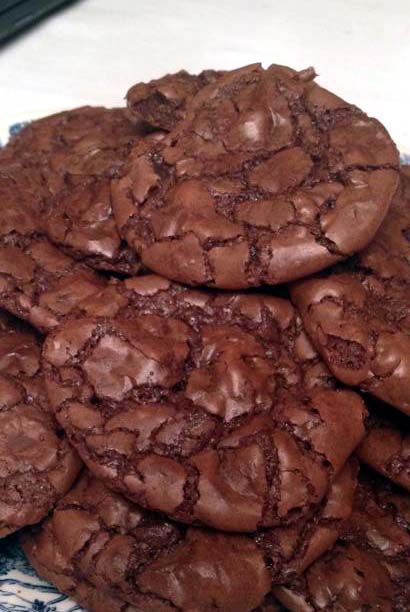 Dark Chocolate Brownie Cookies. Recipe for crunchy outside, like a brownie crust, and chewy inside. So yummy and easy to make from