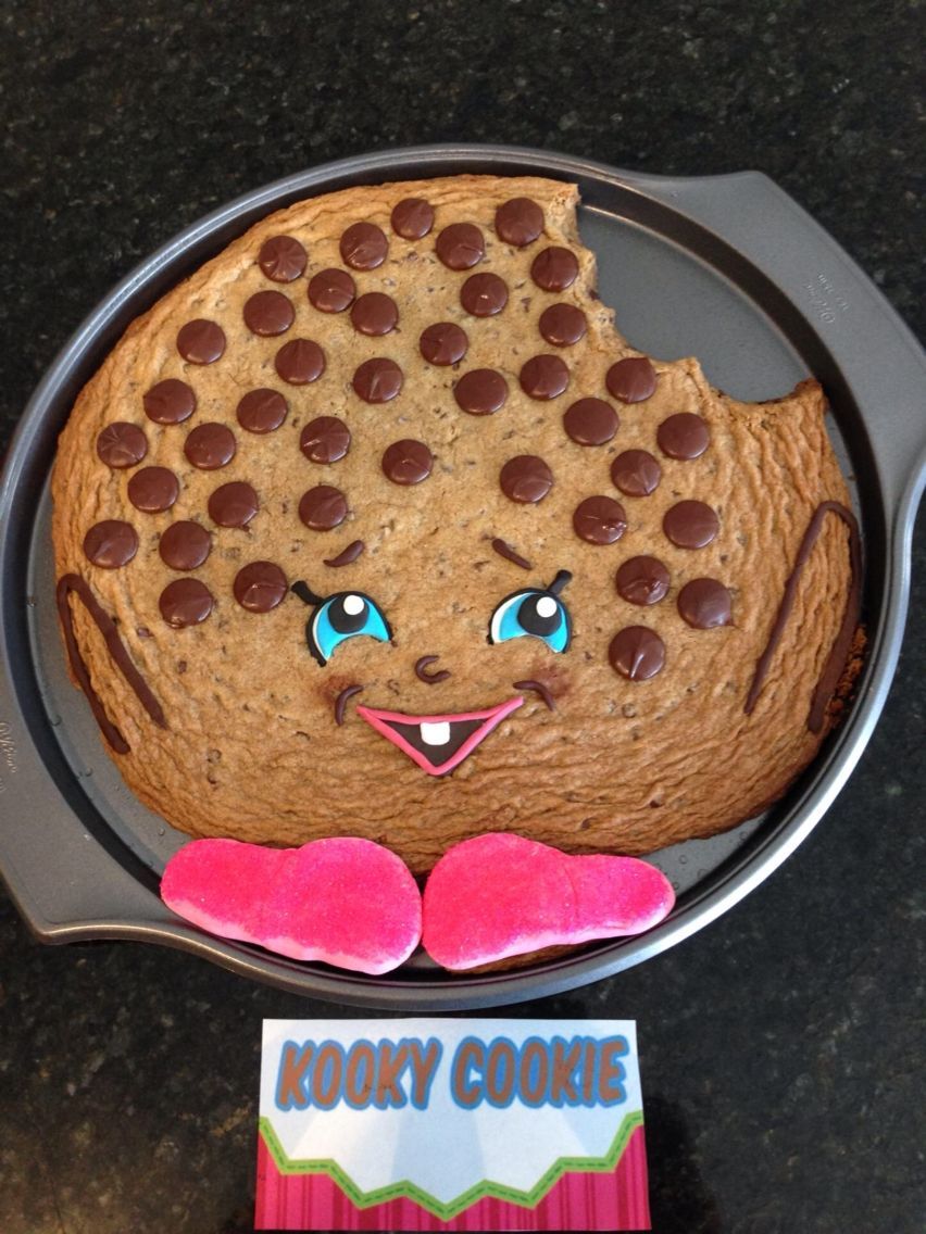 Kooky cookie cake:)