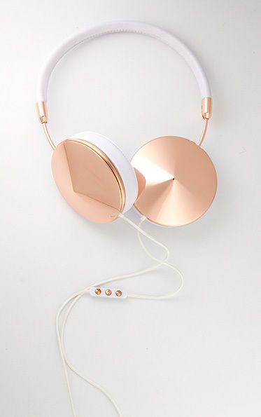 Love these rose gold trimmed Frends headphones