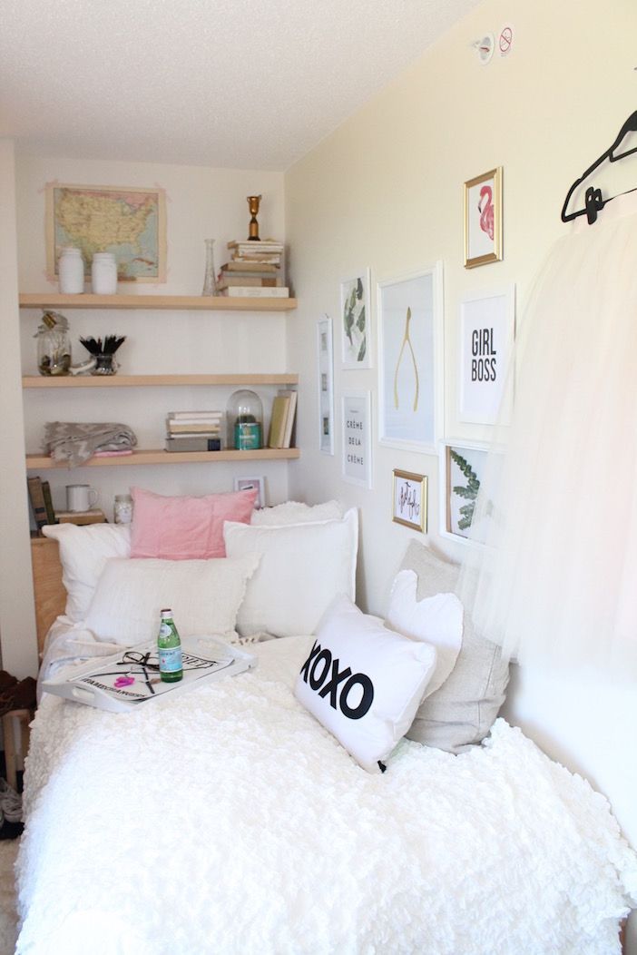 Making the most out of a dorm room … while on a budget! It IS possible!