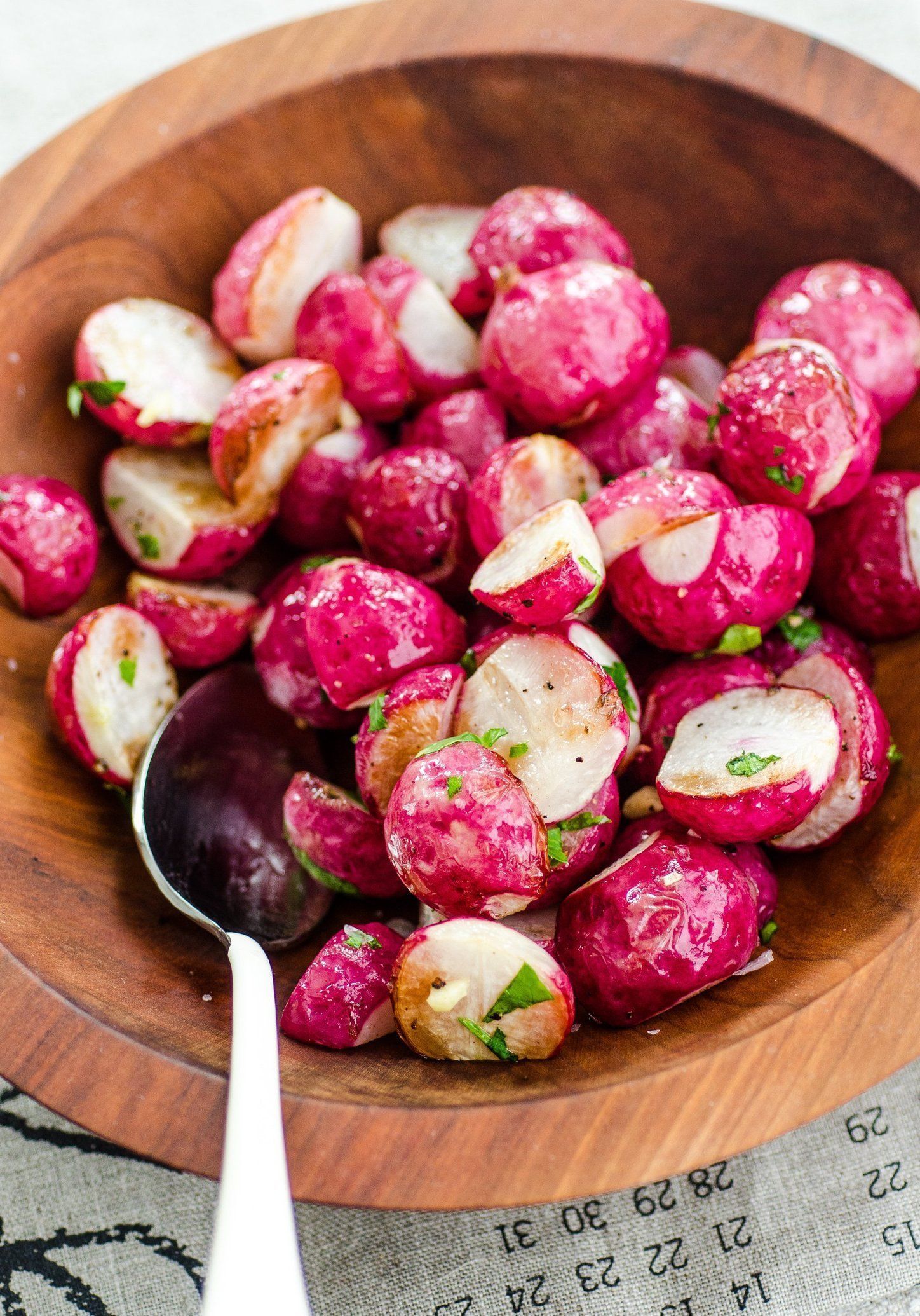 Roasted radishes are so EASY to make and SO tasty. Quick dinner side that’s a little more interesting that a standard roasted