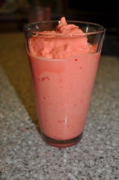 This Low Carb Blender Sherbet recipe has zero carbs and whips together quickly.