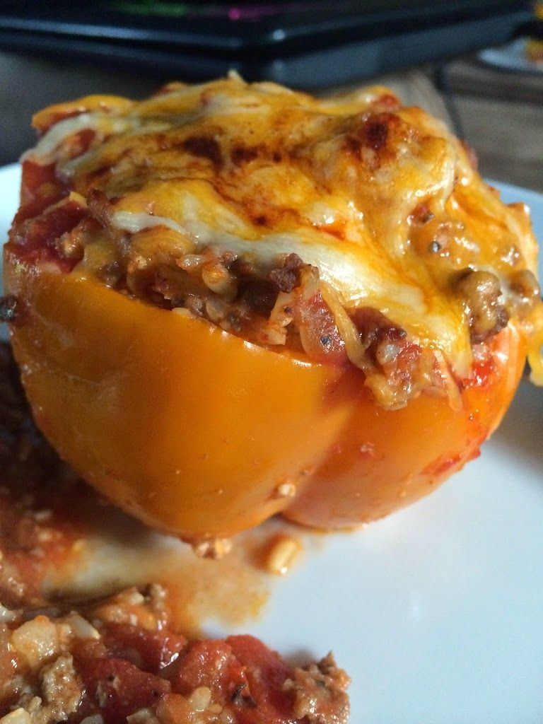 21 Day Fix Stuffed Peppers–Yield: 4 peppers–Fix Portions (per pepper): 2 green, 1 red, ½ yellow, ½ blu