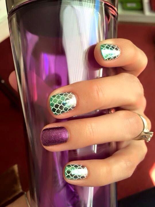 I love this new ‘Mermaid Tale’ wrap paired with Fizzy Grape!! Jamberry nail wraps