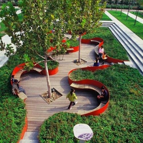 red curves. fun space.  I know this is in a park, but the idea could be used on a backyard deck.