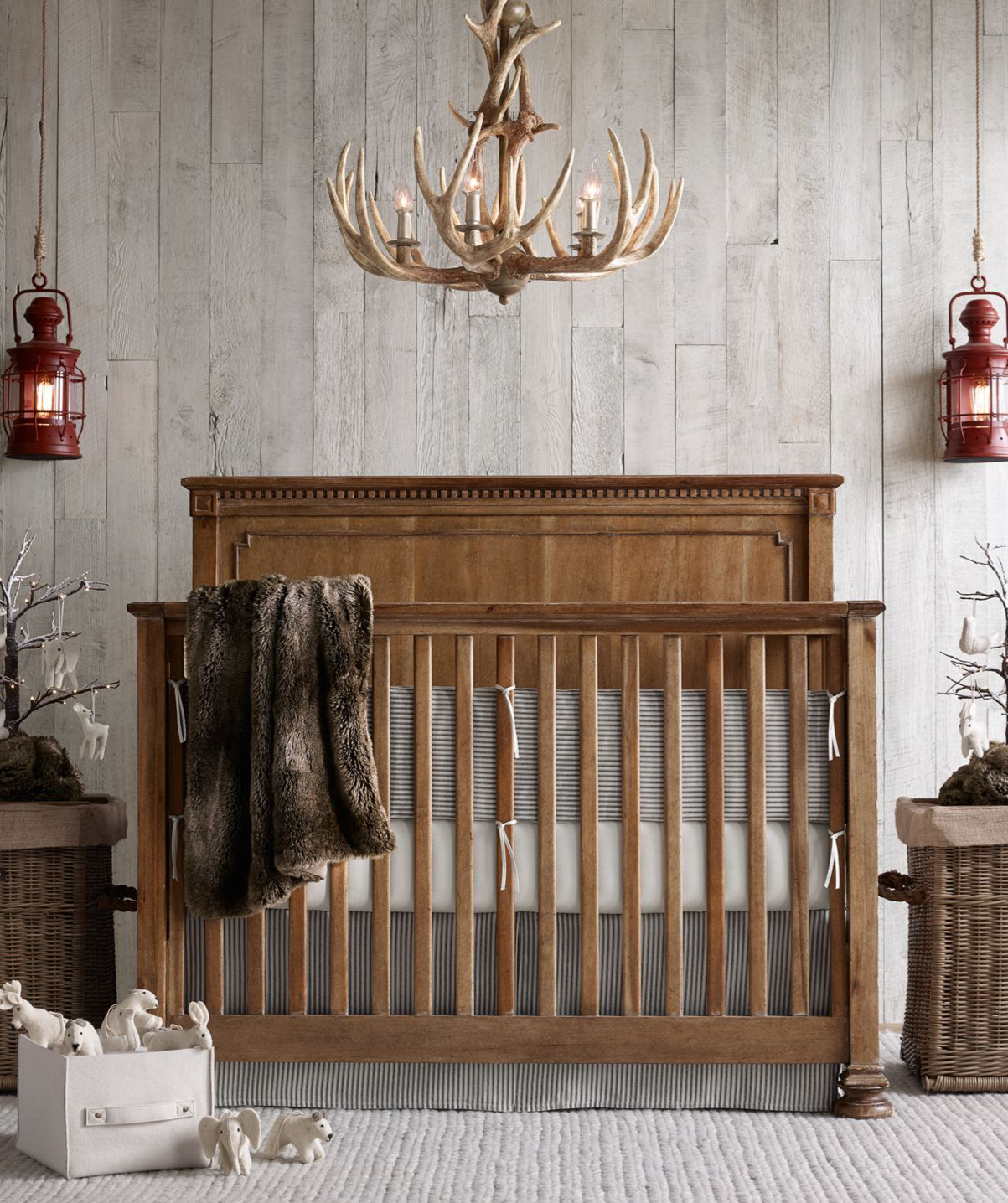 rustic nursery with outdoorsy accents. #rhbabyandchild