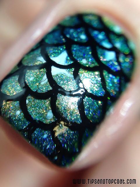 10 Classic Mermaid Nails art Designs