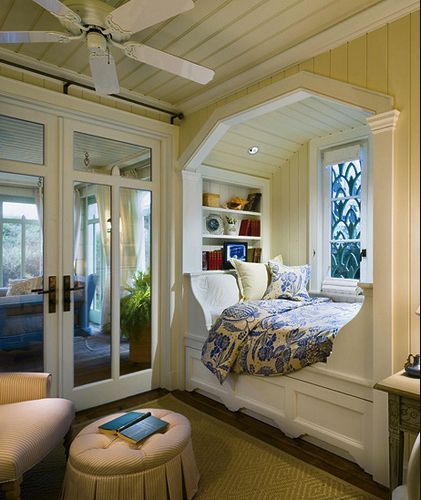 And this Southern-style nook. | 22 Things That Belong In Every Bookworm’s Dream Home