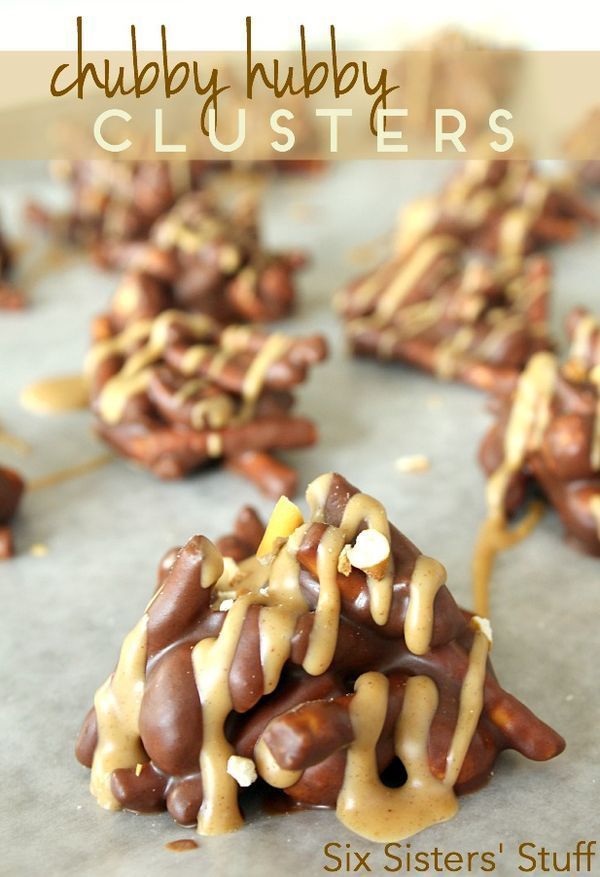 Chubby Hubby Clusters on SixSistersStuff | If you like chocolate, peanut butter, and pretzels all mixed to