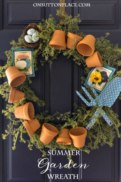 DIY Summer Garden Wreath | Easy tutorial with pictures. Includes how to attach the terra cotta flower pots