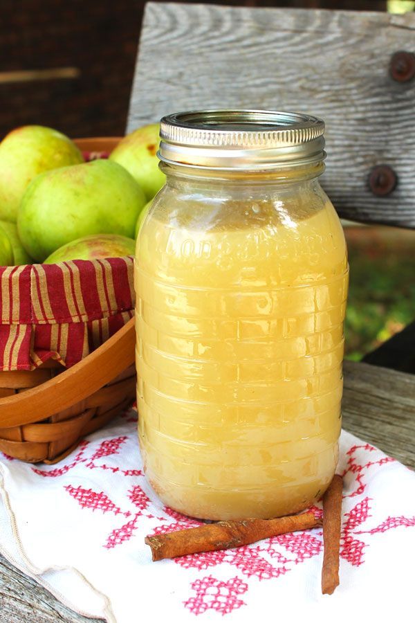 Mom’s Homemade Apple Sauce – This apple sauce recipe is so easy you don’t even need a recipe! One of my fa