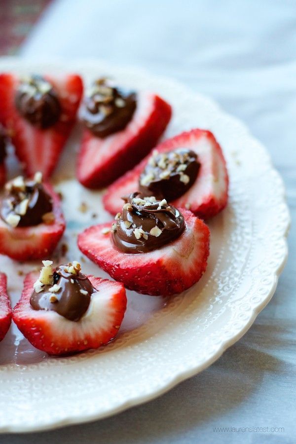 Strawberries topped with Nutella