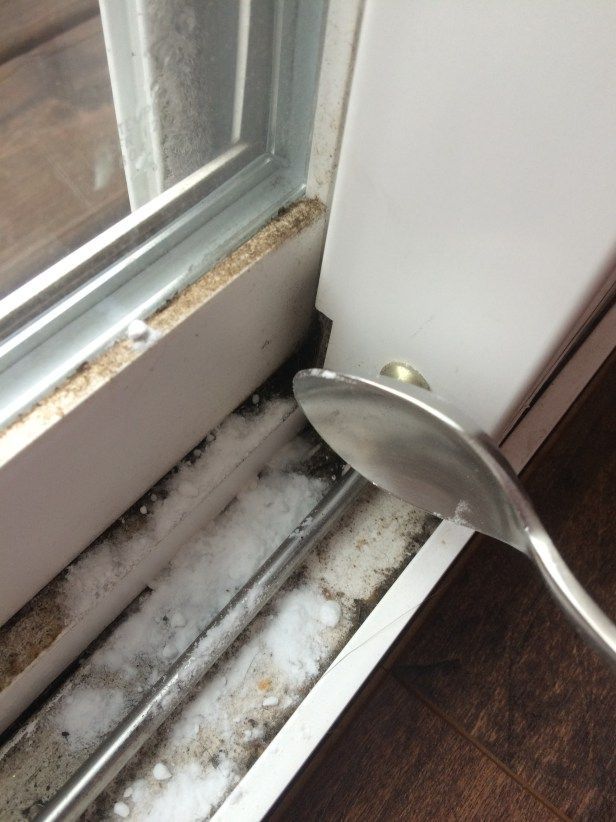 There is nothing more annoying than cleaning window tracks in my opinion. Do you agree? Not only is it ted