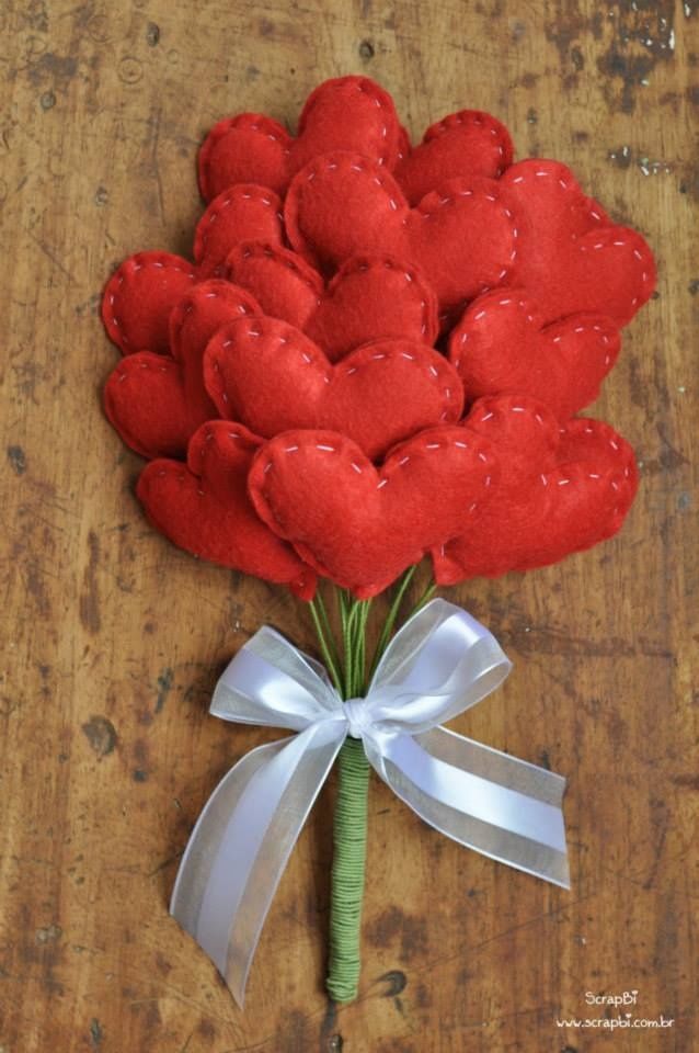 tutorial bouquet de flores de feltro de corações