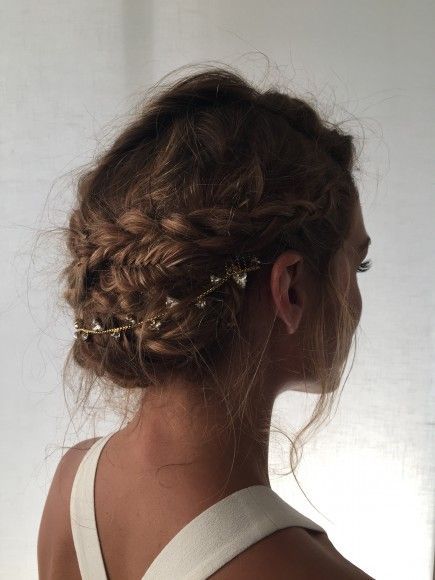We’re revealing the tips and tricks to recreate Olivia’s braided Hamptons hairstyle!