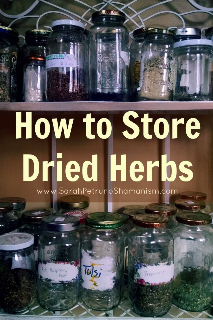 What you need to keep in mind when storing your dried, loose herbs – our top 3 tips!