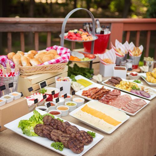 A summer BBQ with burgers is good. A summer BBQ with burgers on an awesome tablescape, with all the toppin