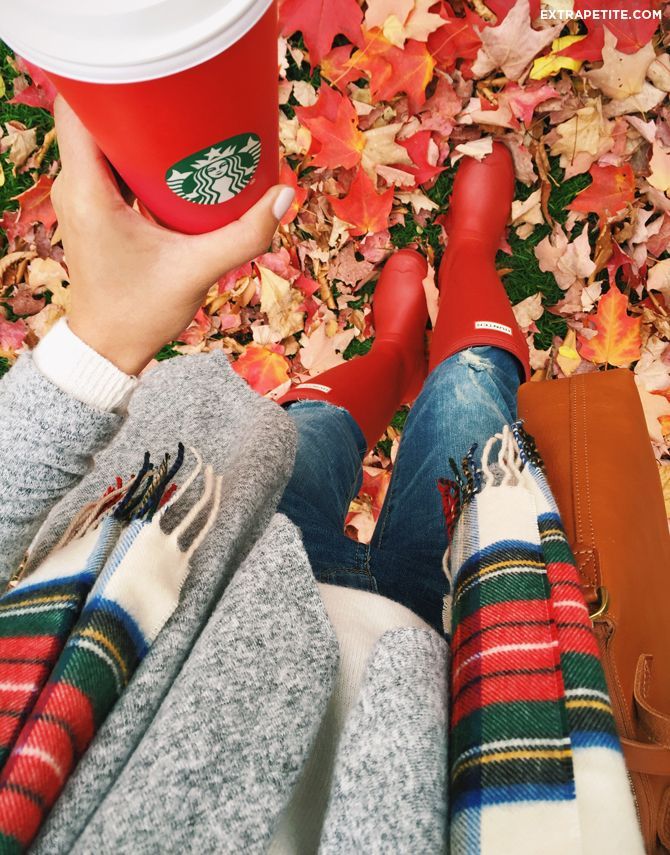 Fall outfit – red Hunter boots, plaid scarf and Starbucks red cup
