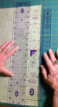 Moda… the Cutting Table: Two Tricks for Perfect Log Cabin Blocks from Marti Michell. This is a very good