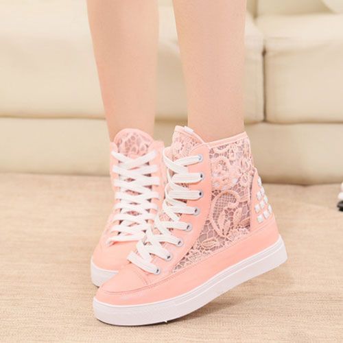 OMG these shoes ♥ so cute . I wonder where I can buy them :o