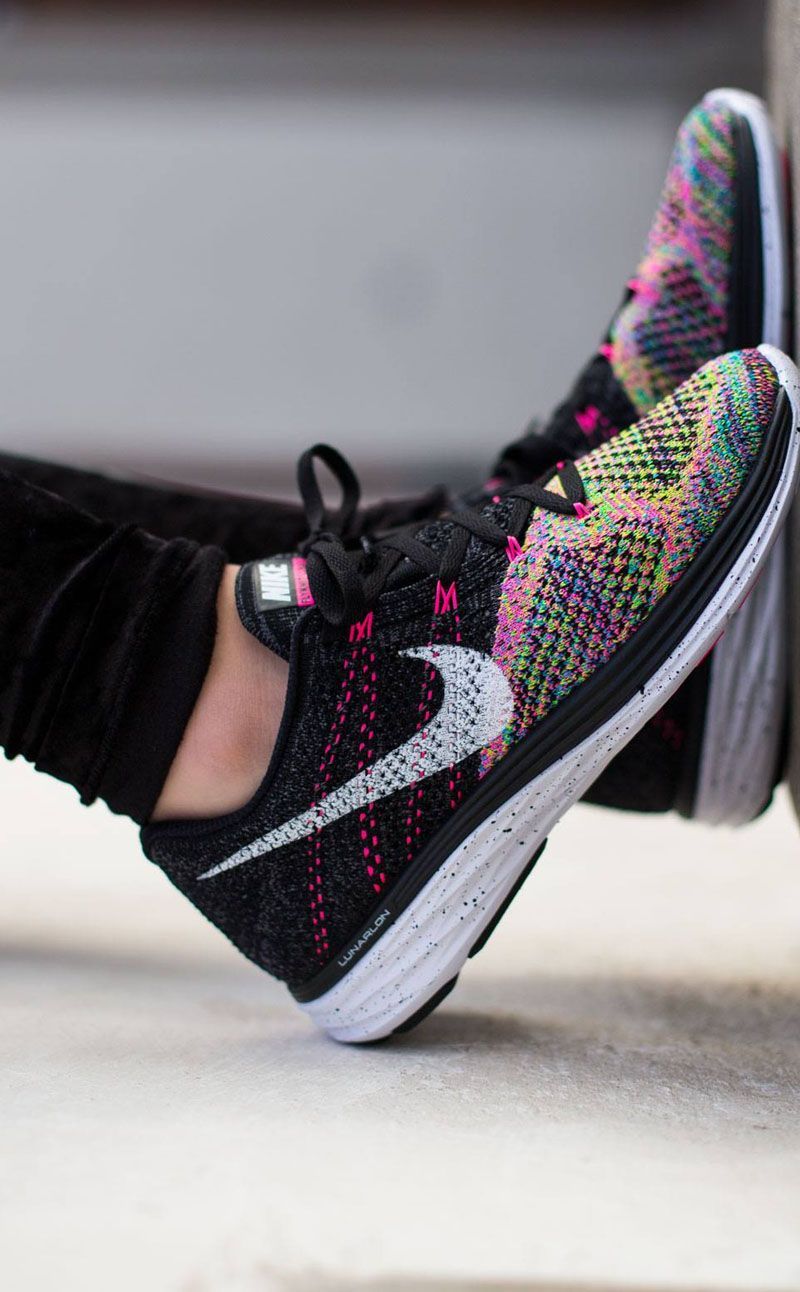 The Flyknit Lunar 3’s look really nice with any black or white workout outfit. Also, I wouldn’t mind weari