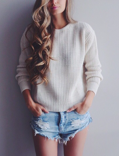 Tricky to pull off shorts, but when I can – shorts and sweater combos are a perfect cozy day attire.