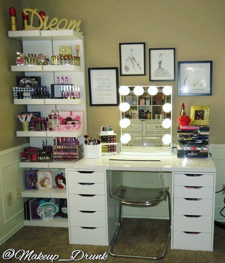 What dreams are made of  @makeup_drunk is living it with her dreamy #ImpressionsVanityGlow vanity setup. F