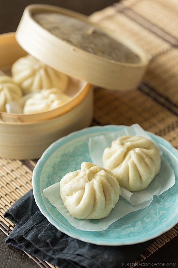 Nikuman (Steamed Pork Buns) | Easy Japanese Recipes at JustOneCookbook.com