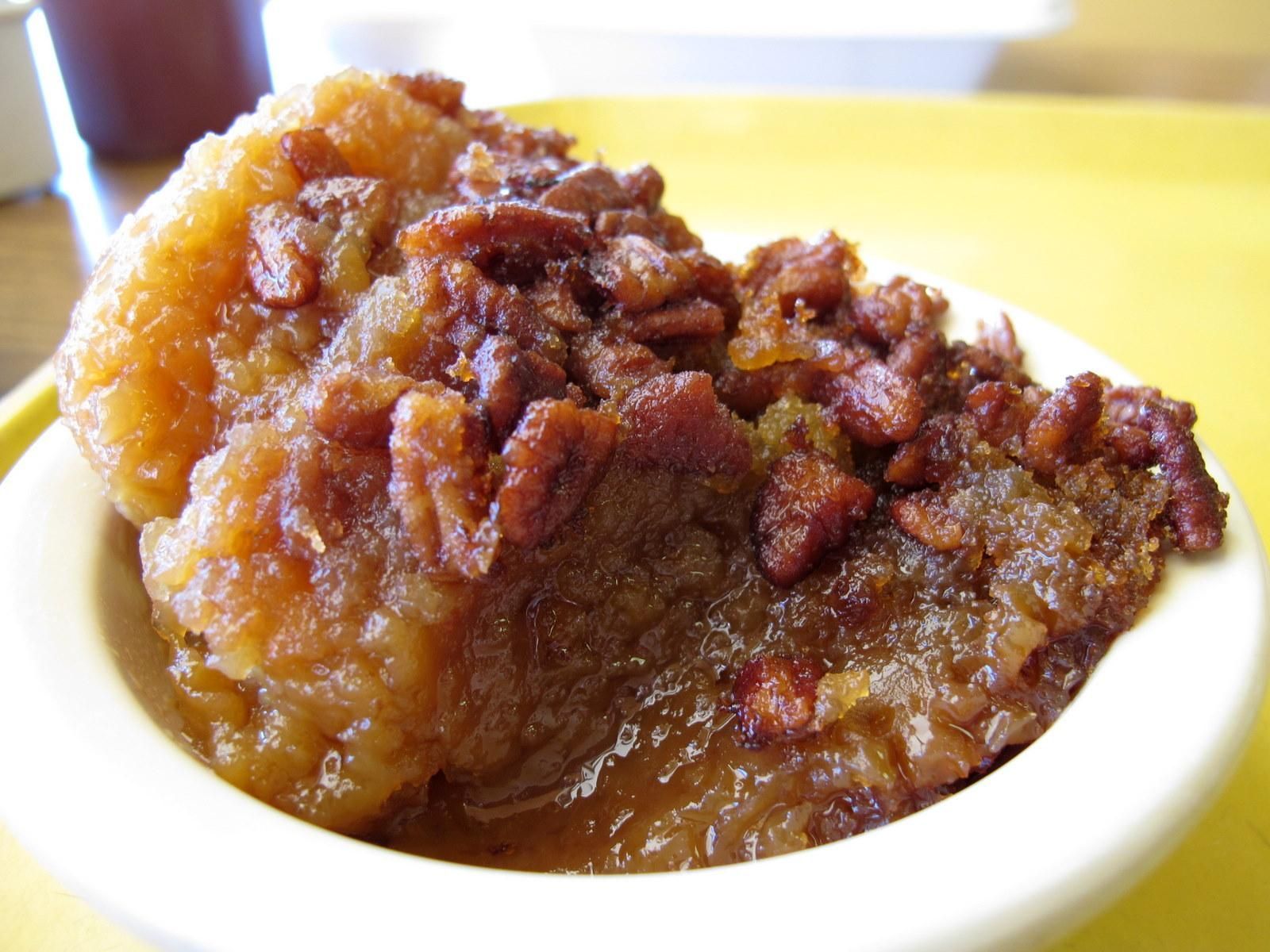 Pecan cobbler: of my goodness I cant wait to make it…its like pie for a crowd.