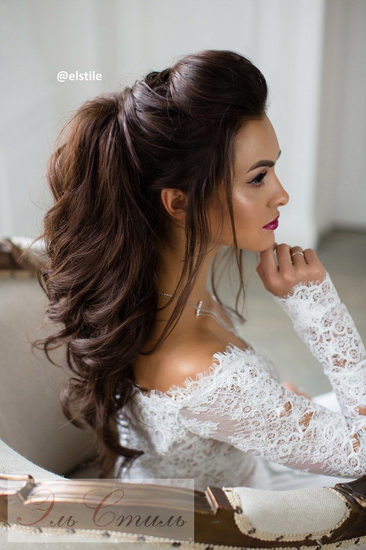 Gallery: half up half down long bridal hairstyle via Elstile