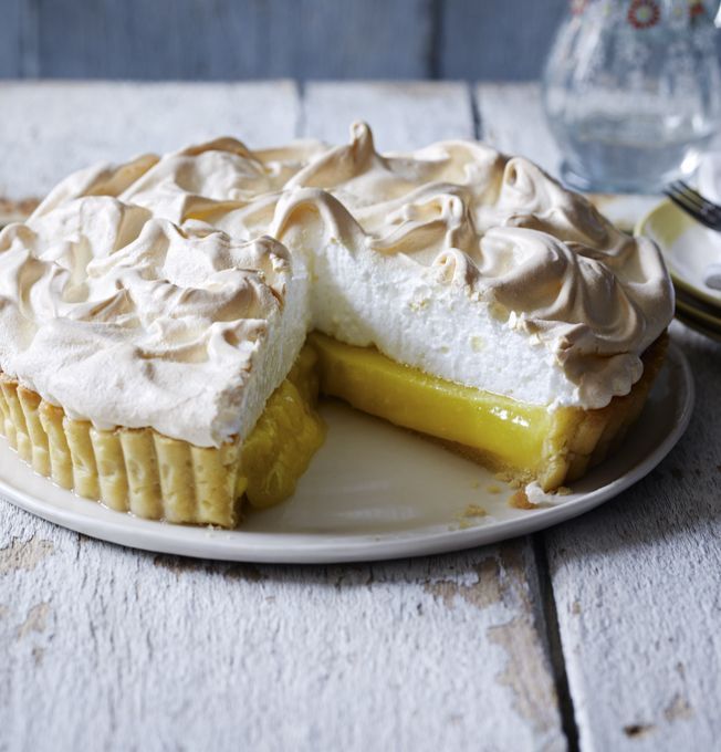Mary Berry shows you how to make a lemon meringue pie