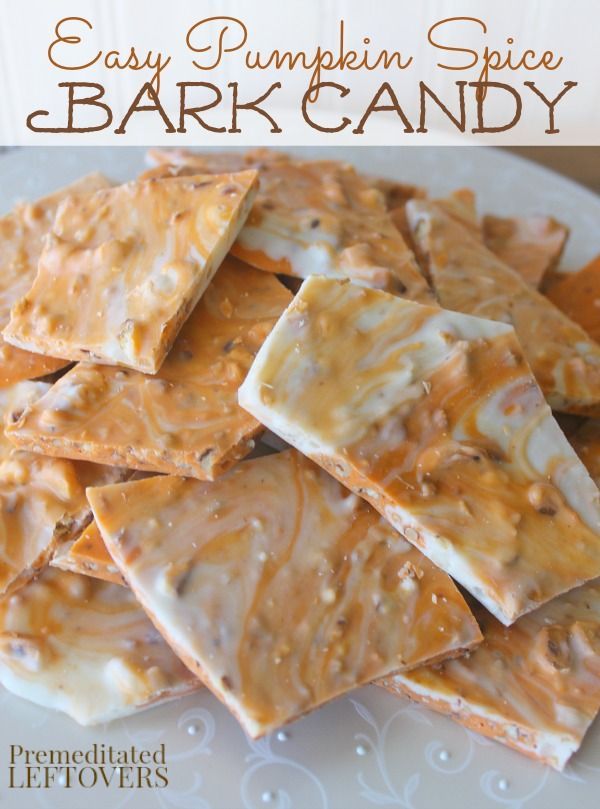 Pumpkin Spice Bark Candy Recipe – This quick and easy pumpkin spice bark only takes 4 ingredients and