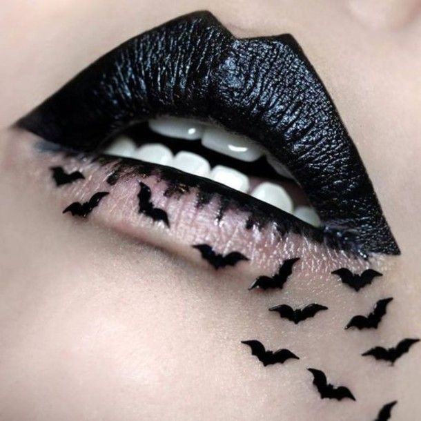 Make-up: black batman bat halloween dark lipstick halloween makeup