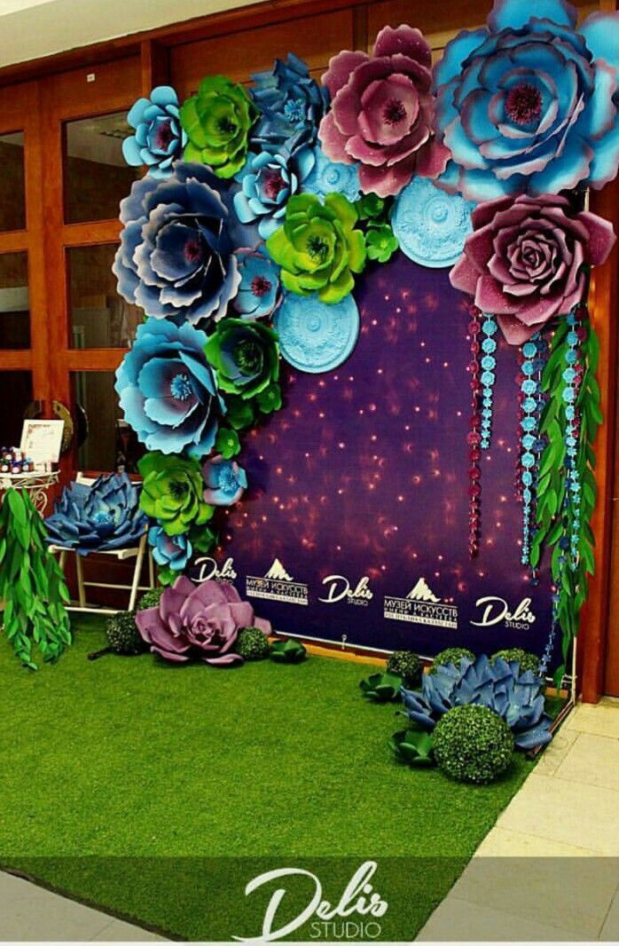 Paper flowers backdrop sigue en Instagram muchas ideas para todo tipo de eventos