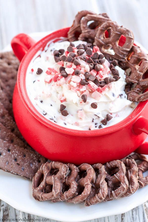 Peppermint Bark Cheesecake Dip – A Pumpkin And A Princess