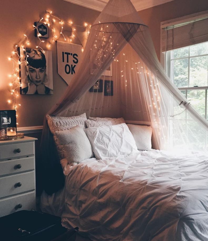 8 DIY Canopies Perfect For Your Dorm