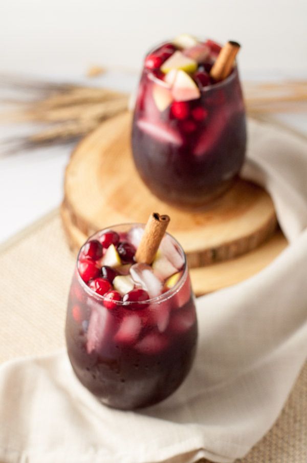 Cranberry Apple Cider Sangria recipe. Who says Sangria is only a summer drink? Thi