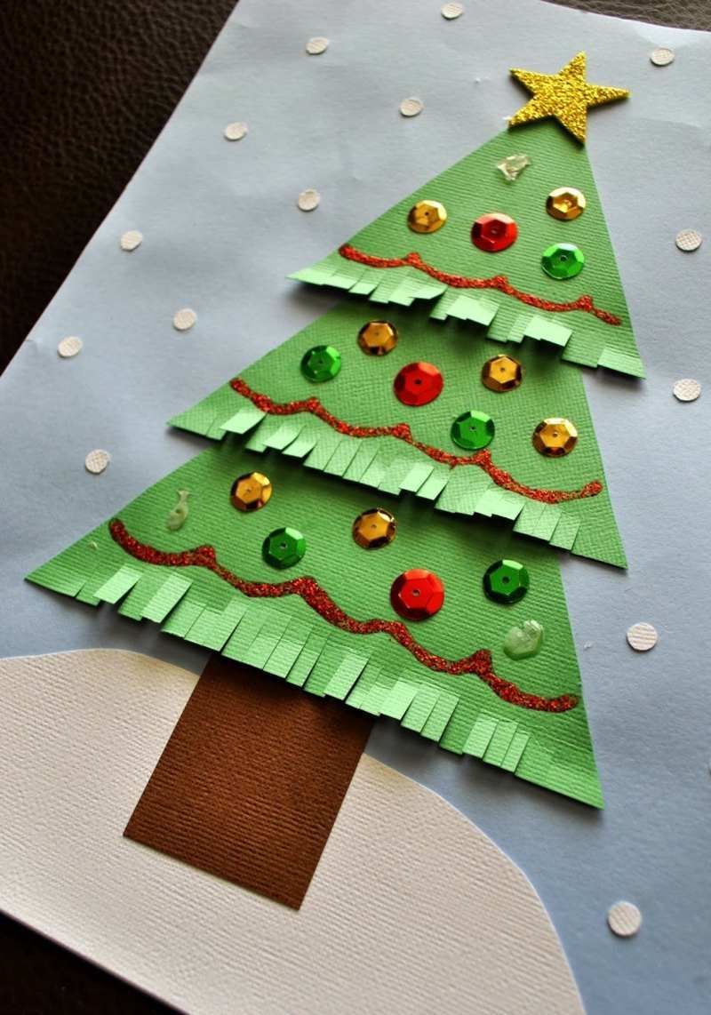 Kinder Bastelidee - Ein Papier Tannenbaum mit Fransen