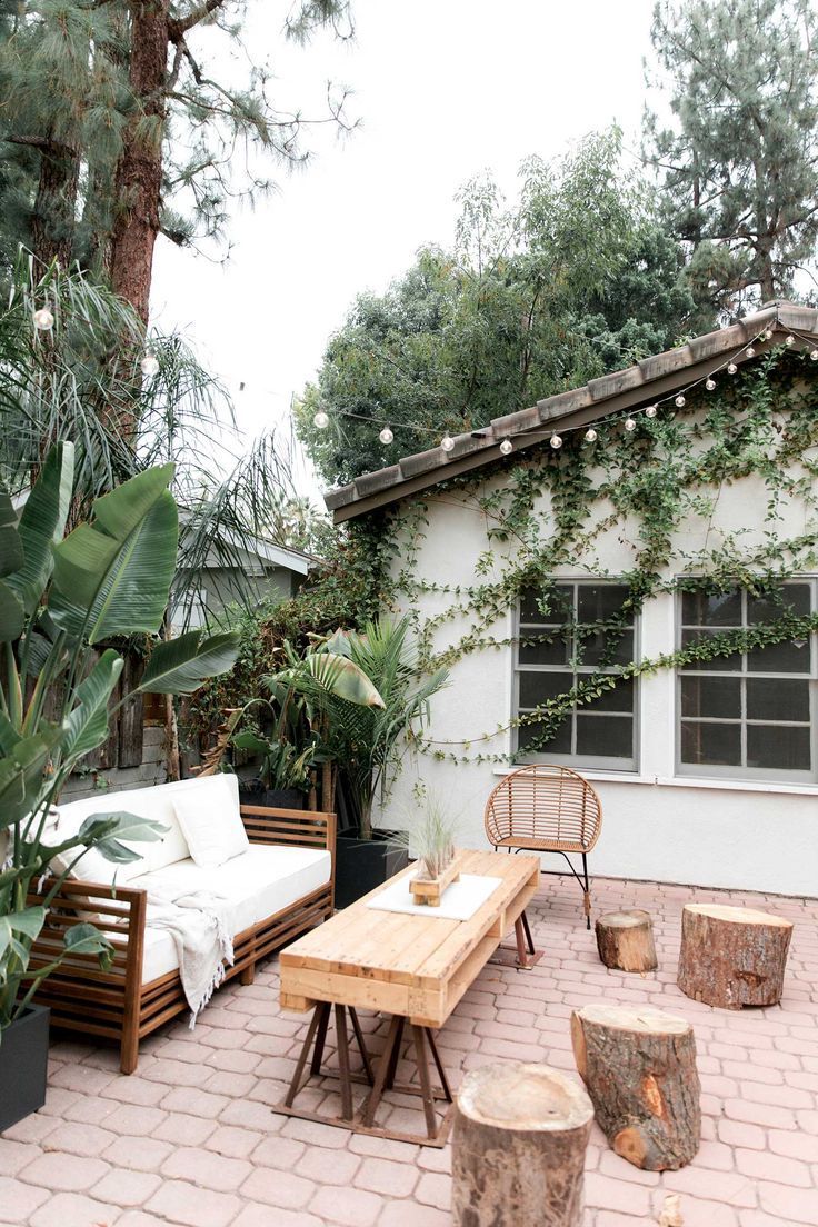 Light and Life in an LA Bungalow | Rue