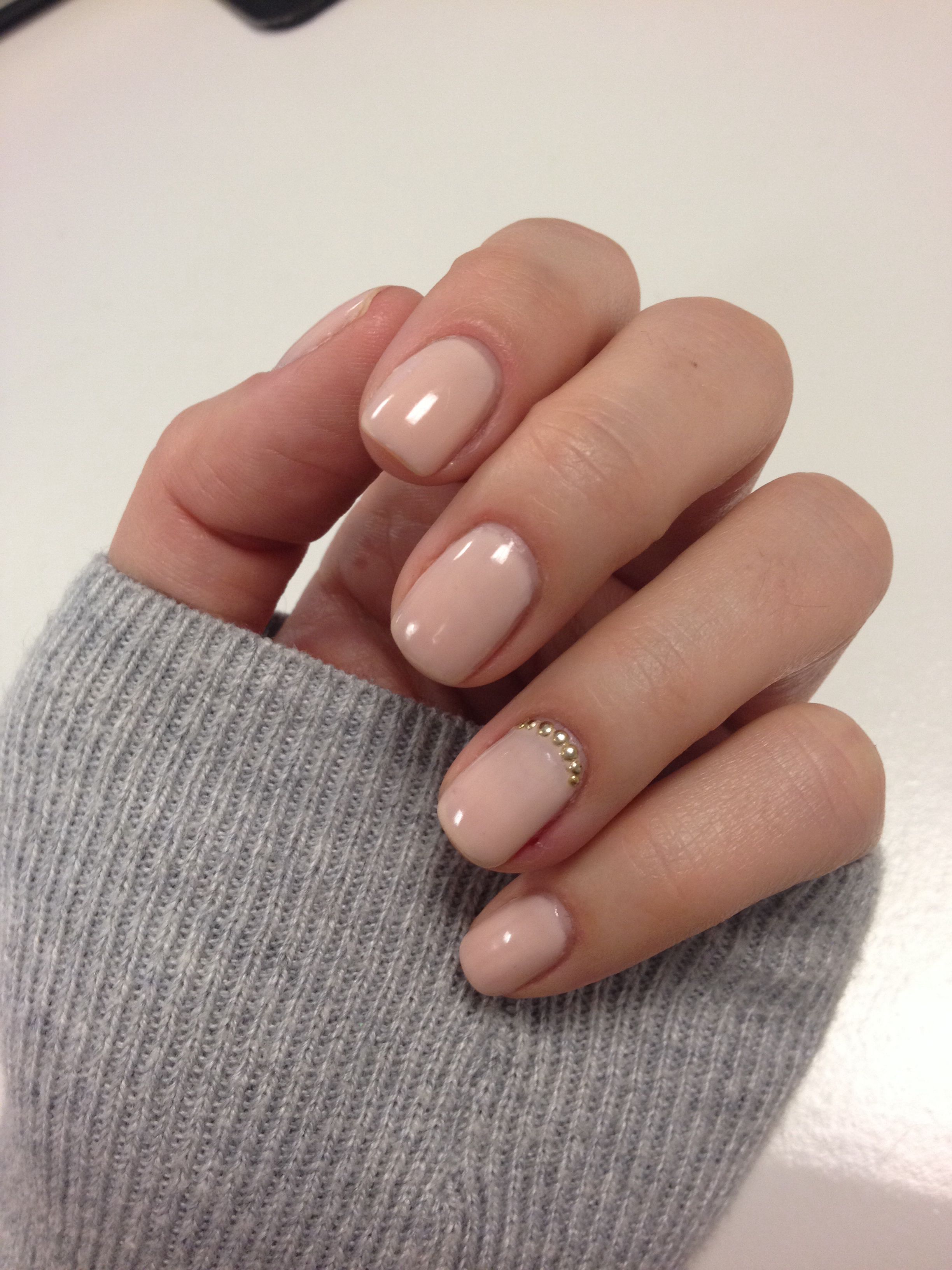 On my nails right now – CND Lavishly Loved. Excited to see how long it will last.