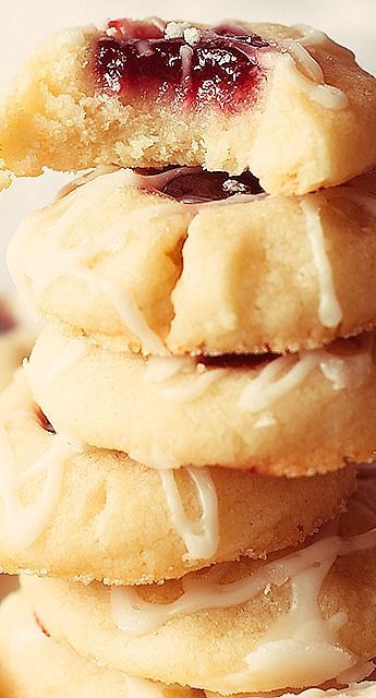 Raspberry Almond Shortbread Cookies. Mmm!