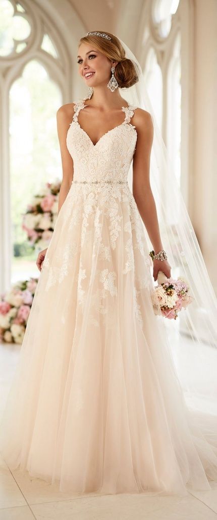 Sweetheart beading applique lace wedding dress