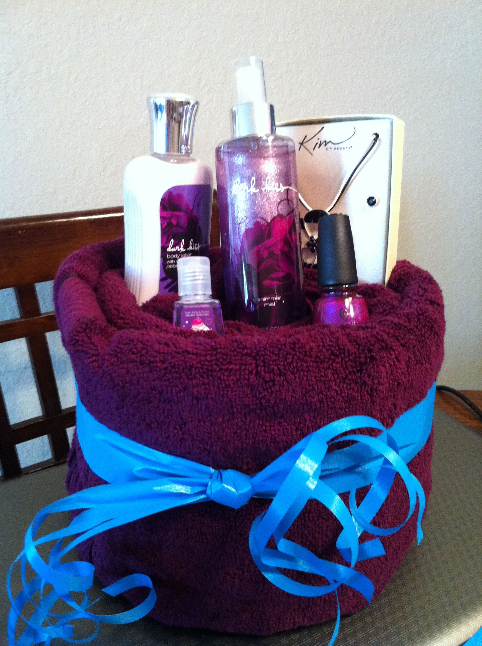 Thats actually not a bad idea. From Original Pinner…..DIY Towel Gift Basket I re