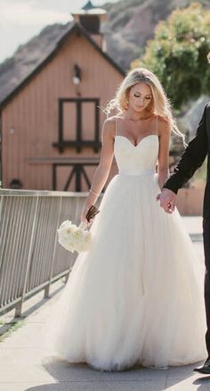 ivory spaghetti straps tulle sweetheart neck long wedding dress