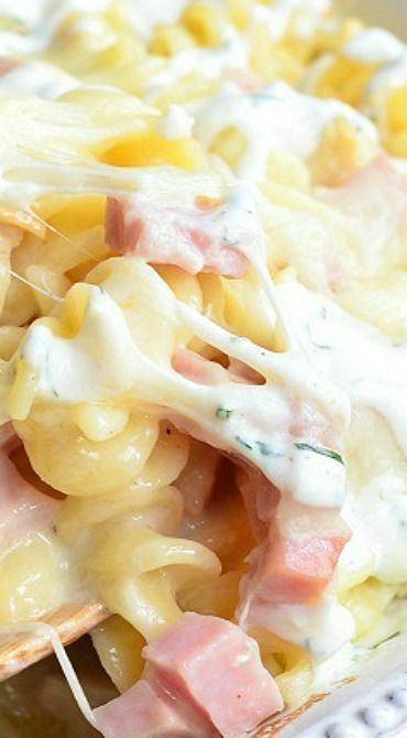 Creamy Chicken Cordon Bleu Pasta Casserole: Absolutely scrumptious. Creamy, cheesy casserole made with ham, chicken, lot’s of